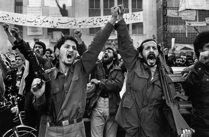 عکس‌های انقلاب ایران از عباس عطار
