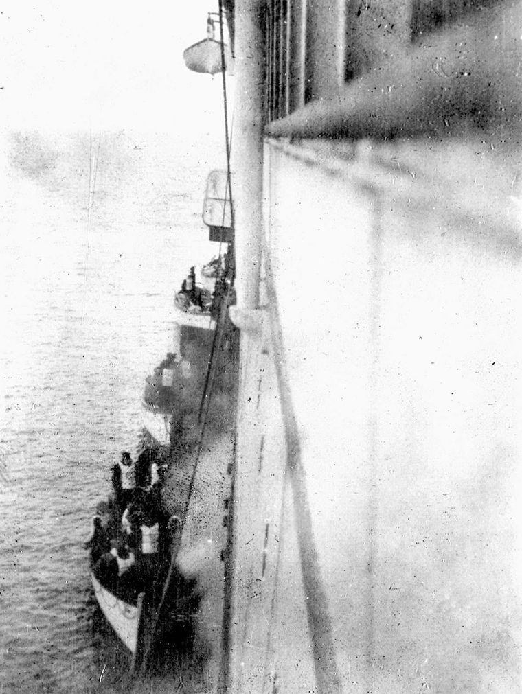 عکس بازماندگان کشتی تایتانیک