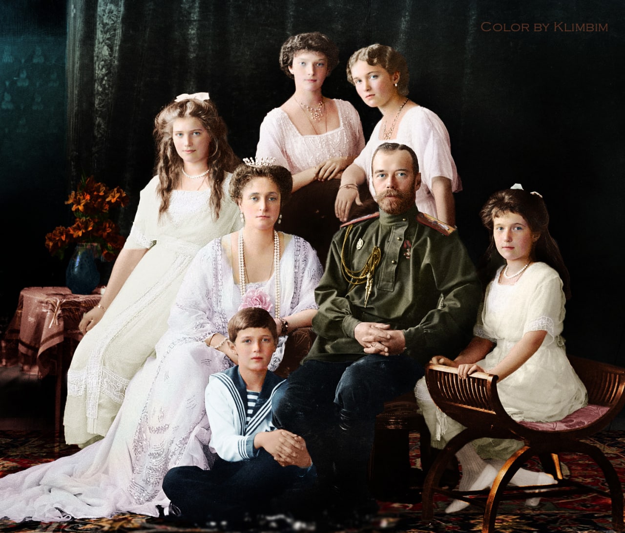 عکس جمعی از خانواده تزار نیکلای دوم