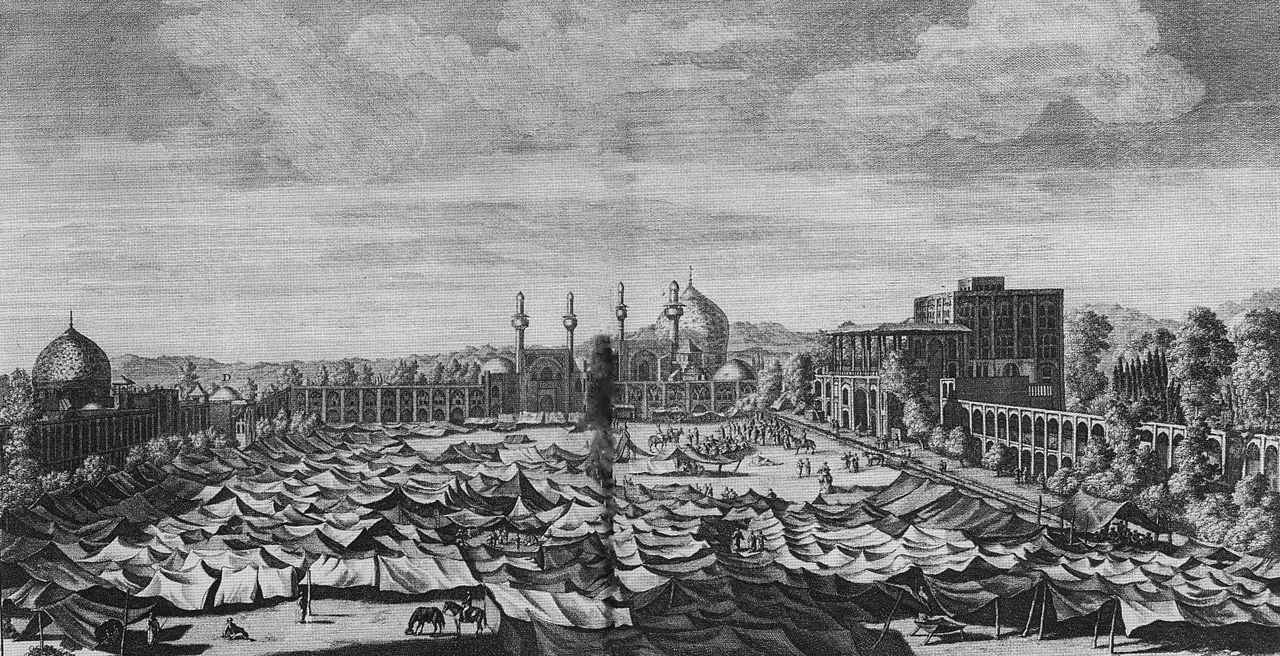 طرح سانسون از میدان نقش جهان اصفهان، چاپ‌شده در سفرنامه‌ی کرنلیوس دبروین